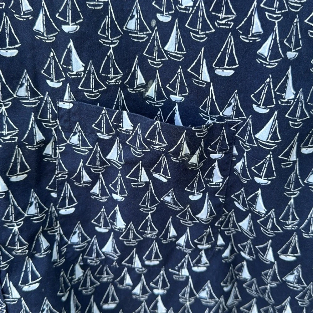 J. Crew Blue and White boat‎ Casual Button Down Shirt men’s size large